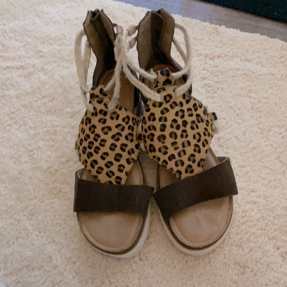 Diba true leopard print sandals